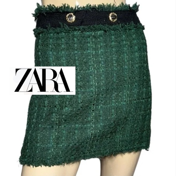 Zara Dresses & Skirts - ZARA dark green/black tweed boucle mini skirt, XS  GD1137